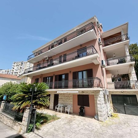 Julija 1 Apartamento Igalo Exterior foto